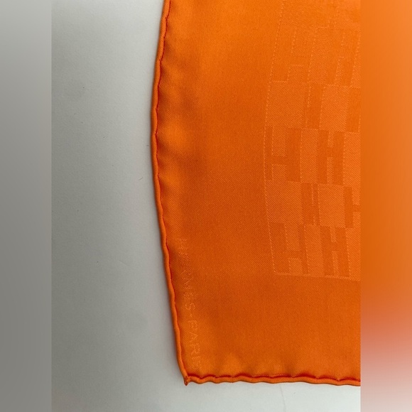 Hermes Silk Jacquard-Weave Graphic H Pochette Scarf - 17"/45cm - Picture 3 of 4